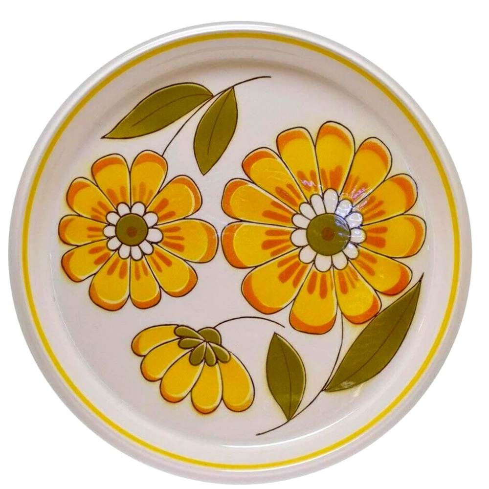 Mikasa Light & Lively Happy D5352 Round Serving Plate 12.25" Circa: 1976 Vintage